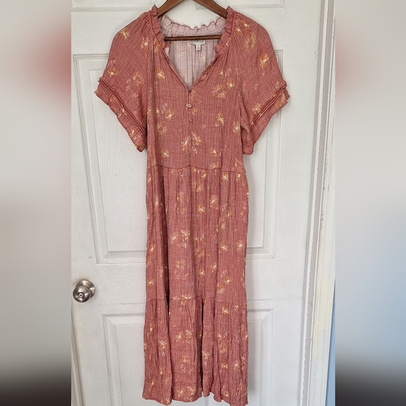 Wonderly Dresses & Skirts - Wonderly floral maxi dress size small